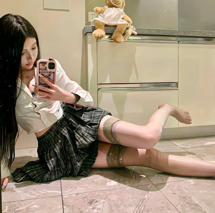 星空露营：在繁星下感受自然静谧