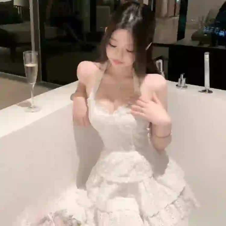 手工艺术：传统技艺的现代演绎